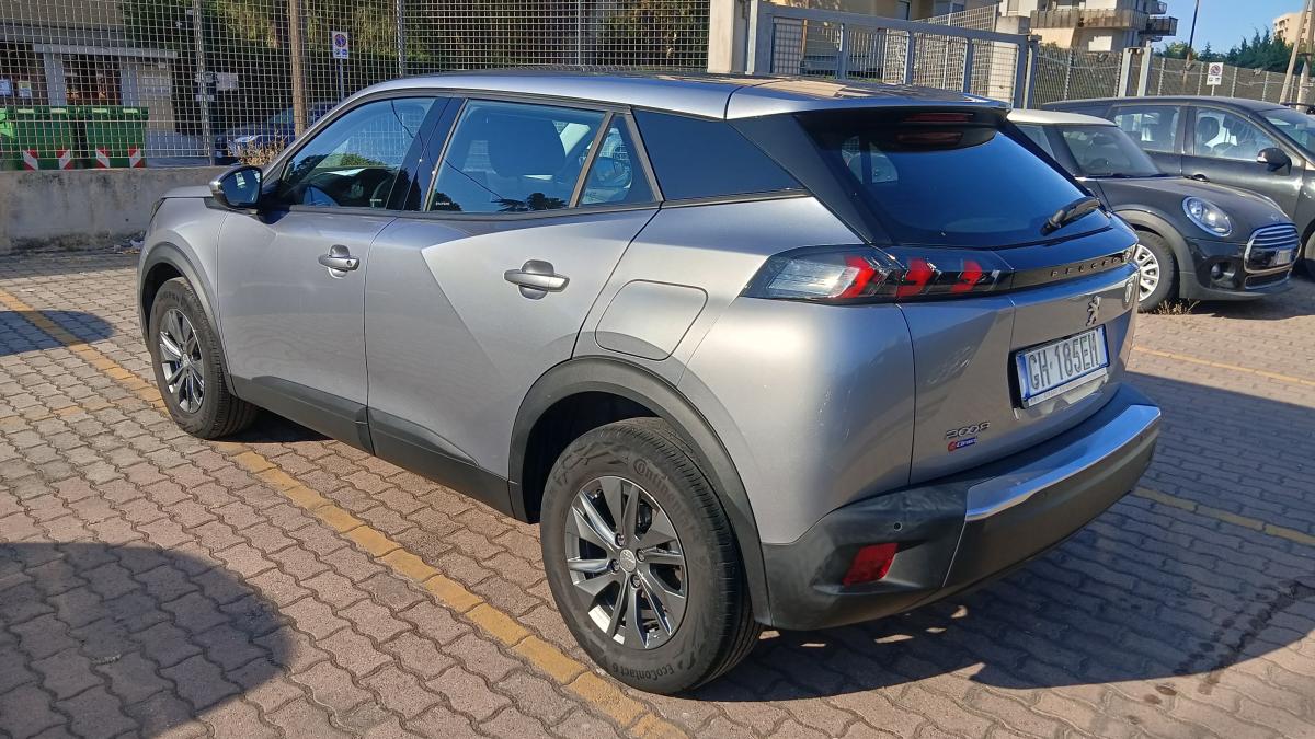 Peugeot 2008 1.2 PureTech 100CV 5p